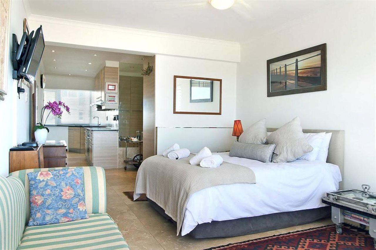 Dolphin Bay 2 Apartment Кейптаун Екстериор снимка